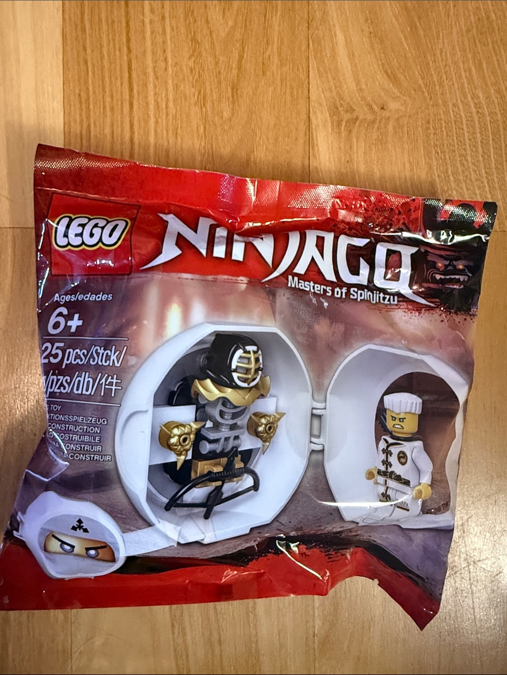 Lego Ninjago White and Gold Minifigure Pack